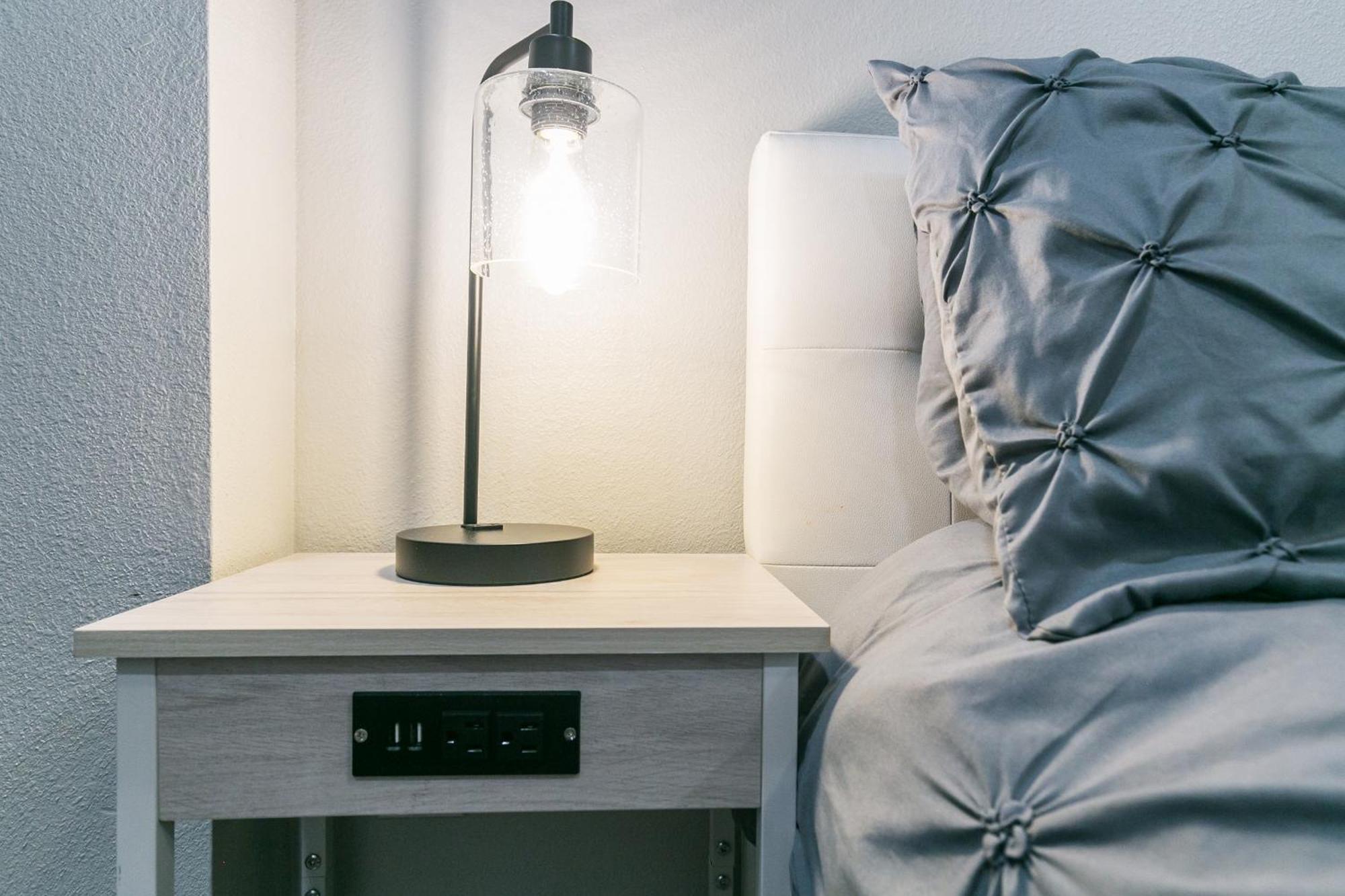 Montrose Guesthouse Suites By Dunyha Houston Eksteriør billede