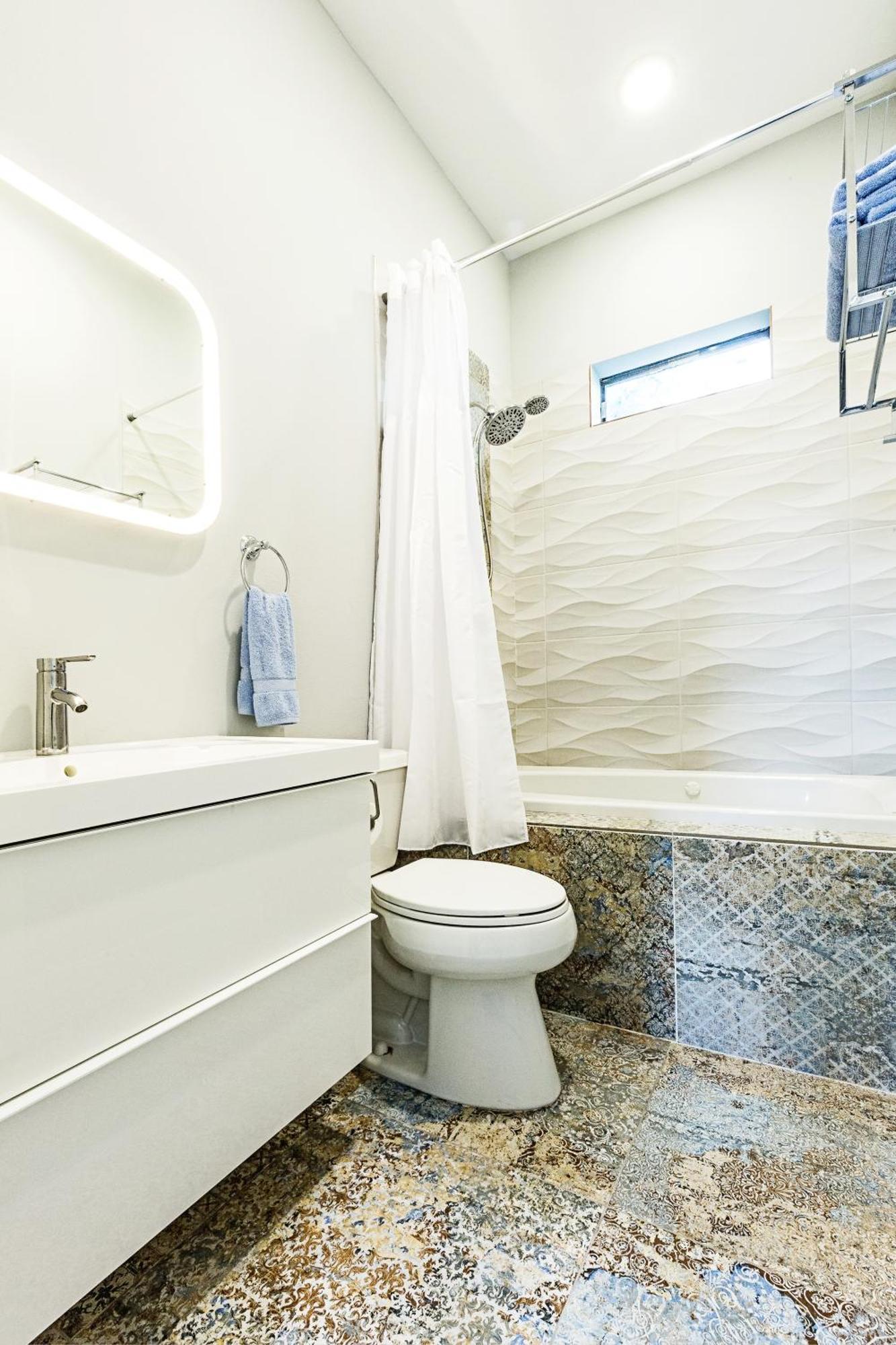 Montrose Guesthouse Suites By Dunyha Houston Eksteriør billede