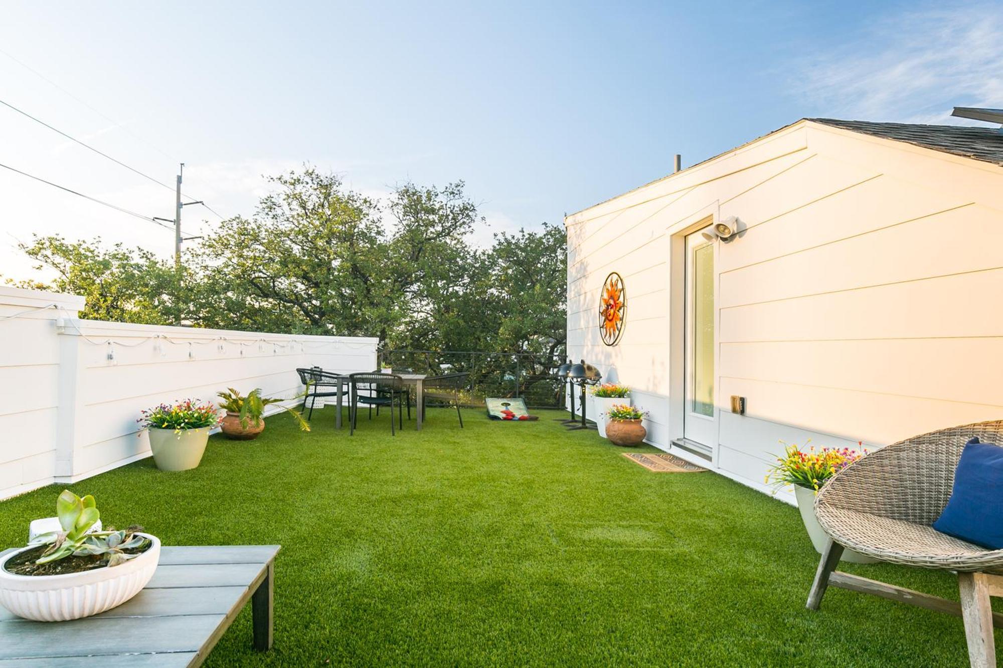 Montrose Guesthouse Suites By Dunyha Houston Eksteriør billede