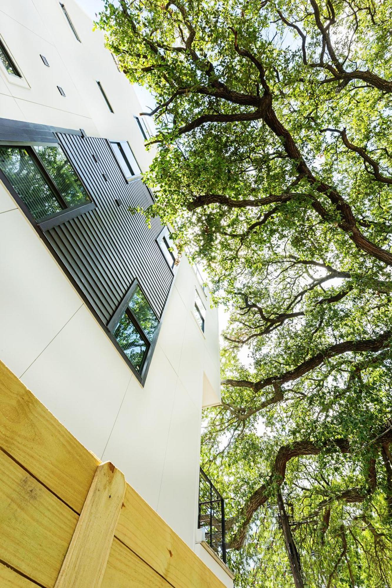 Montrose Guesthouse Suites By Dunyha Houston Eksteriør billede